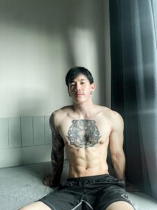 ธัน ธนารัตน์ 19