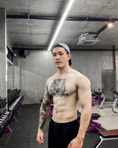 ธัน ธนารัตน์ 21