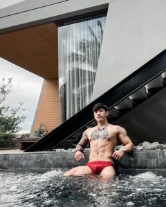 ธัน ธนารัตน์ 24