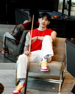 ธัน ธนารัตน์ 29